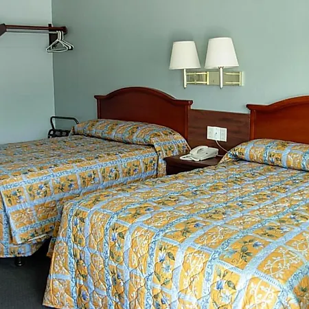 Economy Inn Willows Room photo