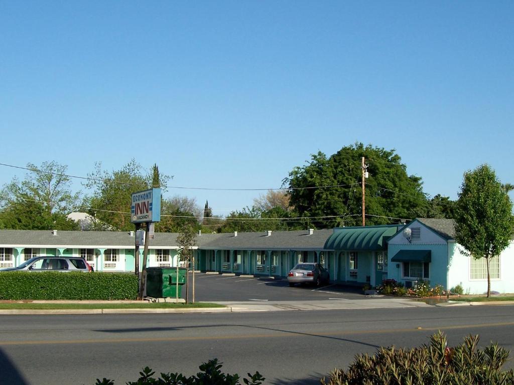 Motel Economy 3*